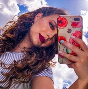 Meet your Posher, Sidney